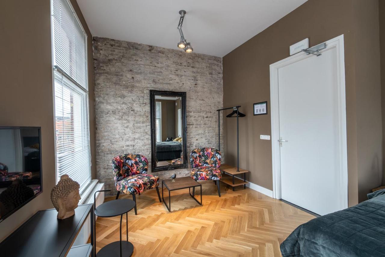 Stadslogement Hoogend سنيك المظهر الخارجي الصورة