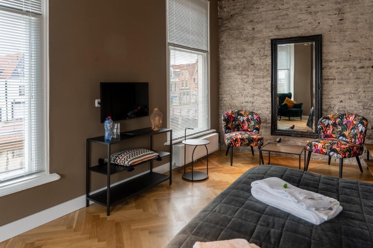 Stadslogement Hoogend سنيك المظهر الخارجي الصورة