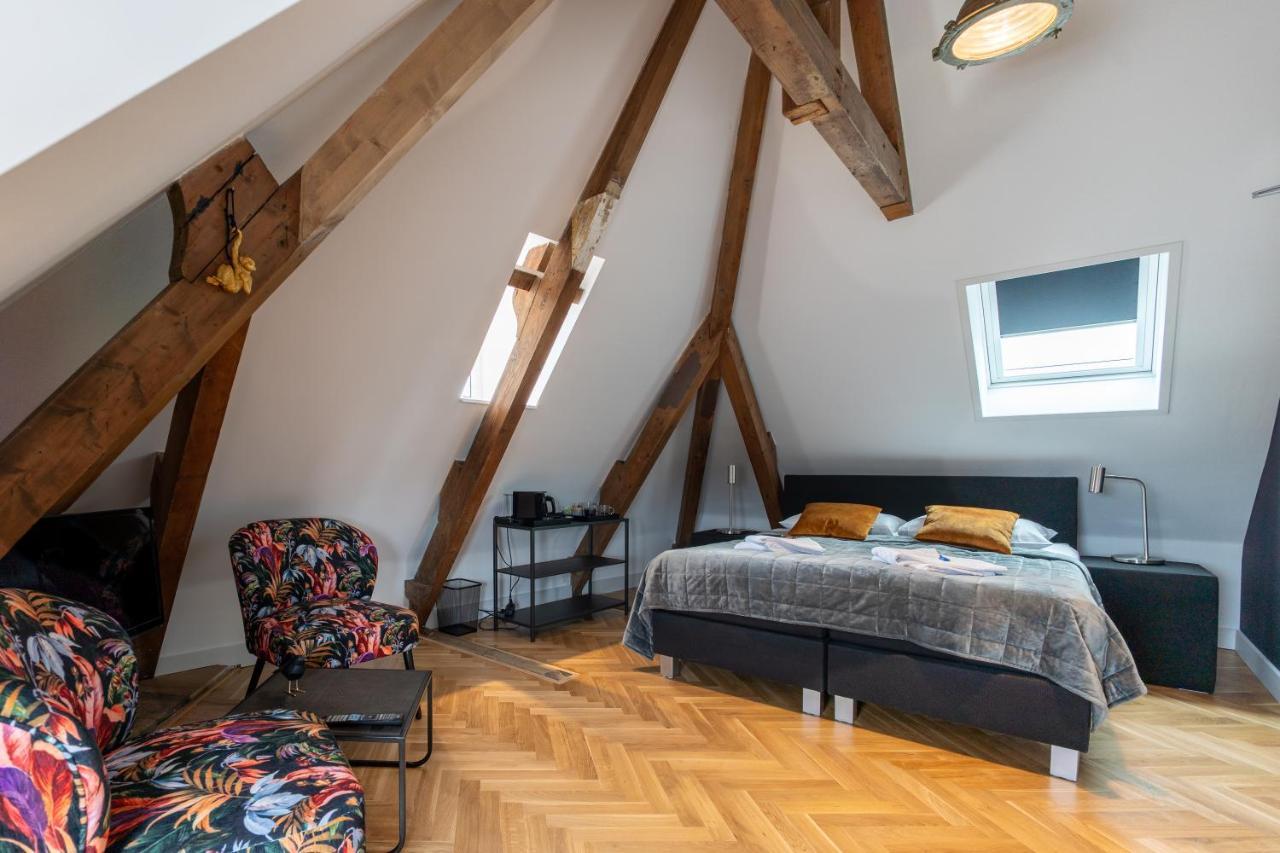 Stadslogement Hoogend سنيك المظهر الخارجي الصورة